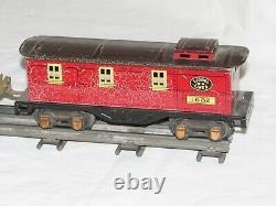 Lionel Prewar Train Set with #1688 2-4-2 Steam Locomotive & 3 Cars O Gauge