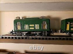 Lionel RARE Antique Pre War # 345 Train with 2 passenger cars # 629 & 630 set