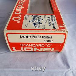 Lionel Santa Fe F3 6-8652 Southern Pcific 6-9821 Stroth Reefer Car 6-9807 NIB 70