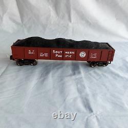 Lionel Santa Fe F3 6-8652 Southern Pcific 6-9821 Stroth Reefer Car 6-9807 NIB 70