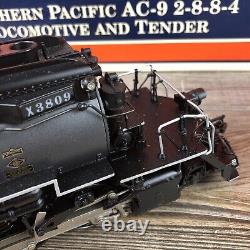 Lionel Southern Pacific AC-9 2-8-8-4 O Gauge Train Locomotive & Tender