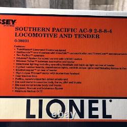 Lionel Southern Pacific AC-9 2-8-8-4 O Gauge Train Locomotive & Tender