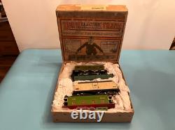 Lionel Standard Gauge Set Box #347, #8e Loco, #512, #514, #517 Cars