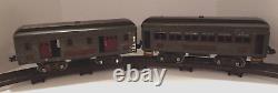 Lionel Std. Ga. Train No. 10 Engine with 4 Passenger Cars