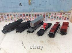 Lionel Steam Engine 8141 and 4 Freight Car