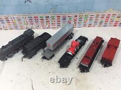 Lionel Steam Engine 8141 and 4 Freight Car