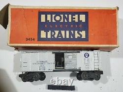 Lionel Train Set 224 Locomotive 2466W 3454 2555 2452 2457 3472 110 Watt 7 Cars