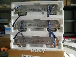 Lionel Train Set F3aa Clear 6-38151 & 38152 Plus Three Cars