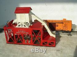 Lionel Trains Postwar Operating #352 Ice Depot Icing Station & Ice Car #6352 Vg