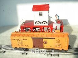 Lionel Trains Postwar Operating #352 Ice Depot Icing Station & Ice Car #6352 Vg