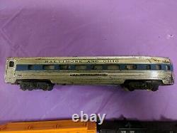 Lionel Trains lot Baltimore & Ohio, 2 cars and box if barrels shelf194