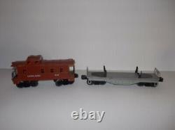 Lionel Union Pacific 202 Locomotive Diesel Switcher + Four Train Cars 1957 Nice