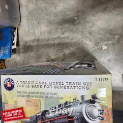 Lionel lines Train Set O Gauge 7-11175. New In Box SH