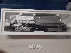 Lionel train cars with 6. Engines