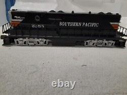 Lionel train cars with 6. Engines