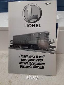 Lionel train cars with 6. Engines