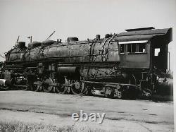 Locomotive Engine 389 Car Camparison Photograph 8x10 Vtg 1950s Railroad Railway
