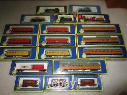 Lot 19 AHM Train Diesel Locomotives Steam Engines Dockside Flat Baggage Ore Cars