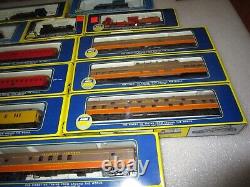 Lot 19 AHM Train Diesel Locomotives Steam Engines Dockside Flat Baggage Ore Cars