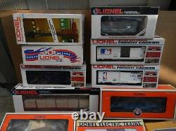 Lot Of 16 Vintage Collectible Lionel Train Cars