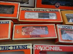 Lot Of 16 Vintage Collectible Lionel Train Cars