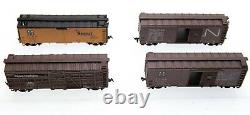Lot of 15 Vintage Athearn Locomotive 3433 U28C HO Scale Train Cars Freight