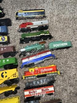 Lot of 31 HO & O Gauge Locomotives And Train Cars, Lionel, AHM, And Tyco