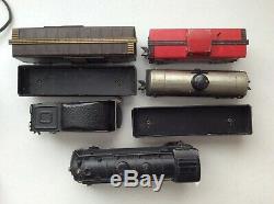 Louis Marx 3/16 Train Set With #999 Locomotive And 6 Cars