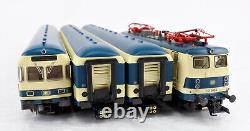 MARKLIN HO 26410 DB CLASS 141 SHUTTLE TRAIN ELECTRIC LOCOMOTIVE With 3 CAR SET