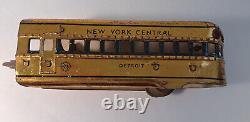 MARX Train Steamline New York Central #635 Mercury Locomotive + 3 Passenger cars