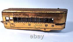 MARX Train Steamline New York Central #635 Mercury Locomotive + 3 Passenger cars