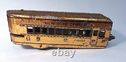 MARX Train Steamline New York Central #635 Mercury Locomotive + 3 Passenger cars