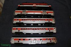 MTH Premier 20-5666-1 New Haven EP-5 Electric Locomotive with4 Passenger Cars