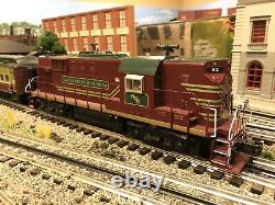 MTH Premier Napa Valley Wine Train RS11 PS3 & Lionel 18 2-Pack Passenger Cars
