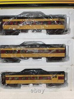 MTH Rail King 4-6-2 Union Pacific Forty-Niner Steam Engine With 6 Passenger Cars