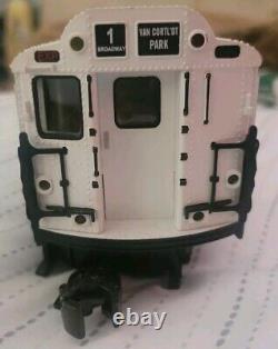 MTH Rail King R-12 Car Subway Car. White # 5871 Unpowered