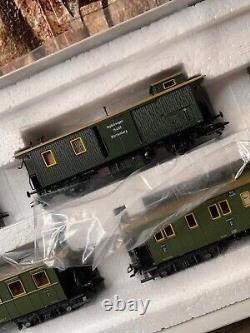 Marklin HO/AC/MFX 26542 Tank Locomotive and 4 Open Platform Cars