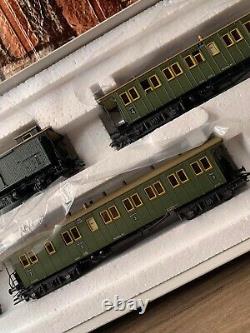 Marklin HO/AC/MFX 26542 Tank Locomotive and 4 Open Platform Cars