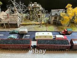 Marklin spur z scale/gauge F7 A-B Diesel Locomotive & 5 Hopper Car Train Set