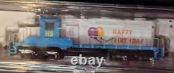 Micro Train Happy birthday Micro Seasons Train Engine Set 2006 + 2 bonus cars