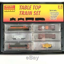 Micro Trains BSNF Table Top Train Set with SD40-2 Locomotive Cars Track Z Scale