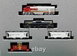 N Scale KATO F7 & (5)Car Freight Train Set AT&SF Item #KAT1066271