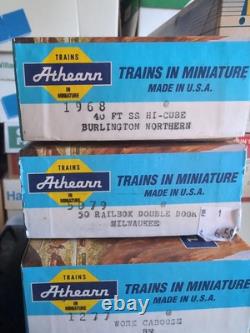 NEW Mixed Lot of 12 Boxcars Athearn Walthers Details West Robins Rails McKean