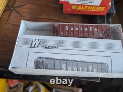 NEW Mixed Lot of 12 Boxcars Athearn Walthers Details West Robins Rails McKean