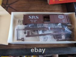 NEW Mixed Lot of 12 Boxcars Athearn Walthers Details West Robins Rails McKean