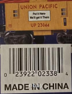 New Union Pacific Flyer Lionel 5.0 Electric O Gauge Train Set /Bluetooth Control