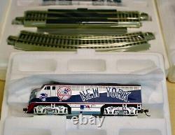 New York Yankees Hawthorne Village Train Set Bachmann HO Scale 7 Train Cars NEW