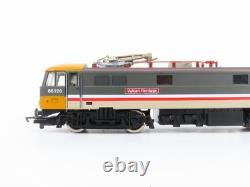 OO Scale Hornby Intercity Electric Locomotive #86228 with 2 Passenger Cars