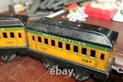 PREWAR AMERICAN FLYER CAST IRON WIND UP TRAIN With BOX 3 TIN CARS WORKS AS IS