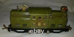 Pre War Lionel Train Set #252 Locomotive, 803,804,805,807 cars